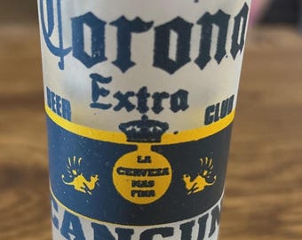 Vaso de chupito Corona Extra Cancún México de 4"T. La vida es una cerveza.