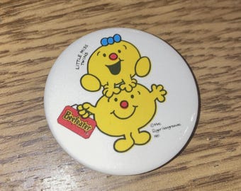 Little Miss Twins Beefeater - Pin Button 1991, Roger Hargreaves 1-1/2"