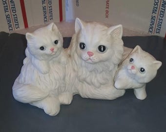 Homco Cat with 2 Kittens vintage Figurine Porcelain Ceramic