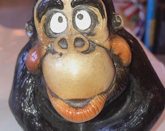 Beasties of the Kingdom Gorilla Ape Monkey,  Figurine John Raya W/sticker Made in USA