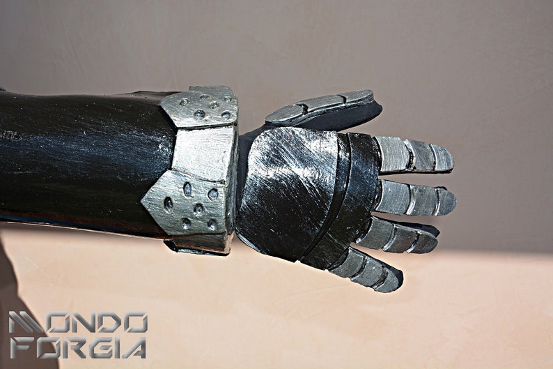 MADE TO ORDER* Devil Breaker Nero robotic arm of Devil May Cry 5 for cosplay larp Dante demons robot prostetic replica mecha Fortuna Capcom