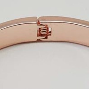 Fashion Pearl Shape Bangle in Rose Gold image 6