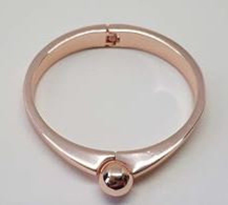 Fashion Pearl Shape Bangle in Rose Gold image 2