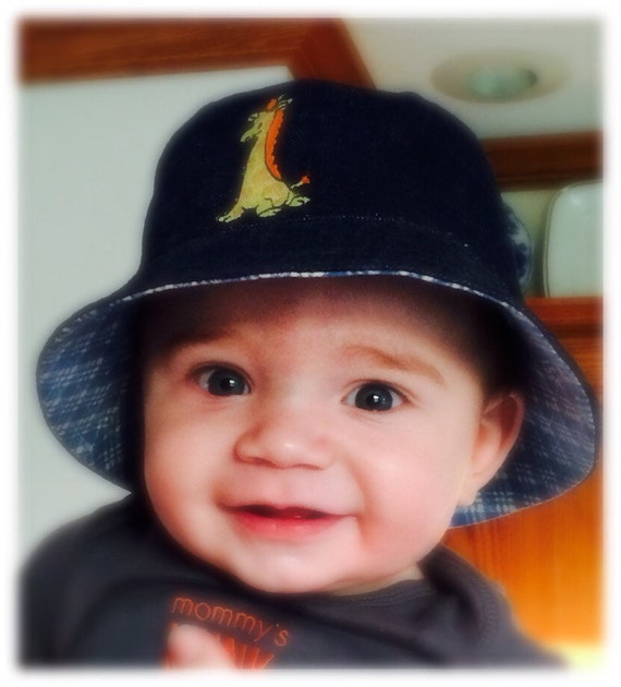 giraffe bucket hat