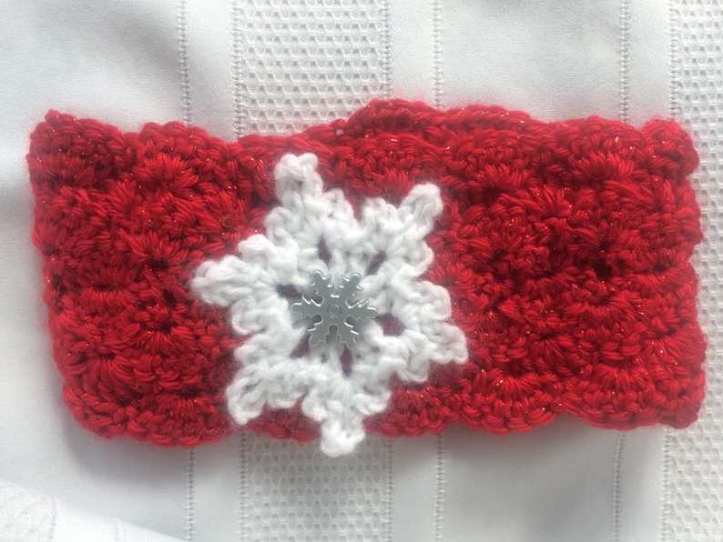 Snowflake Girl/'s Christmas Ear Warmer Christmas Headband Winter Headband Crochet Red Ear Warmer Scarlet Red Ear with White Snowflake