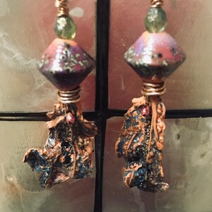 Forest Primeval - Rustic Woodland Forest Green Vermilion Polymer Leaves Lampwork Bicones earrings