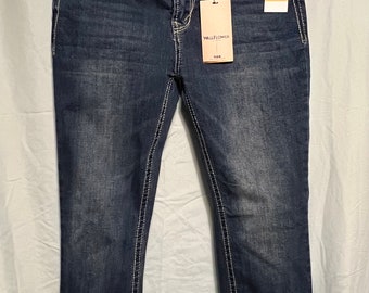 Wallflower Jeans NWT Women’s Size 7 Reg