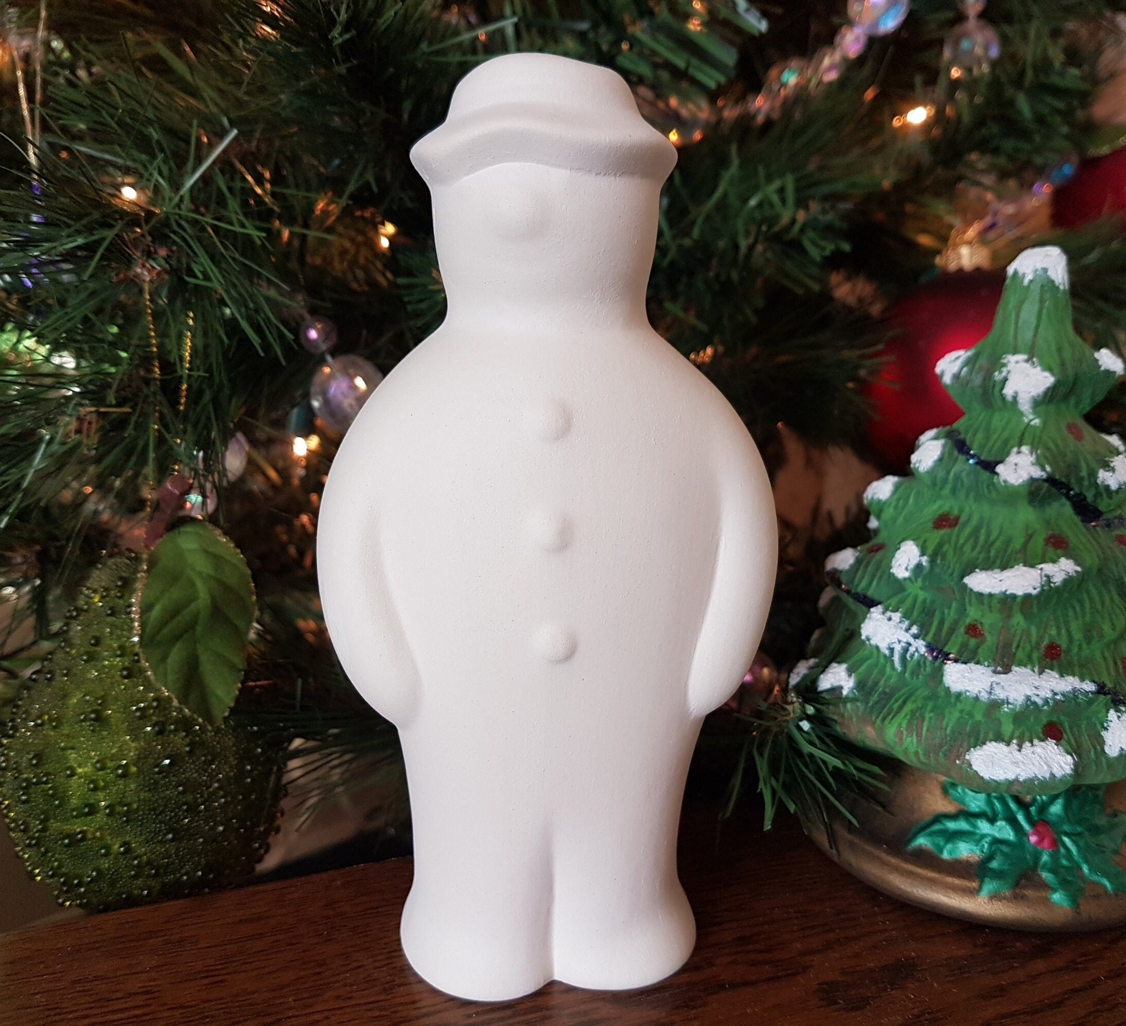 12 Sets Winter Ceramics To Paint - DIY Painting Kit With Snowman, Penguin, Polar Bear & Gnome Figurines