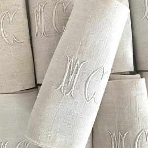 17 Vintage Monogrammed Napkins with Tablecloth - Ivory French Linen - M C Monogram -  Vintage Embroidered Linen -  Kitchen Towels