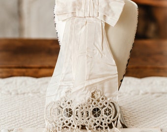 Early 1900s French Silk Bow or Communion Sash with Lace and Fringes - French Shabby Chic Decor and Wedding