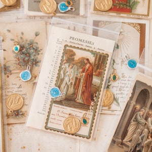 Pendentifs vintage Lourdes, Vierge Marie, Saint-Christophe - Pendentifs de collier de dévotion français & carte de prière française vintage