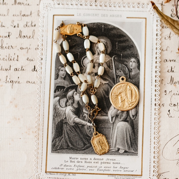 Vintage French Mother of Pearl Holly Communion Bracelet with a Lourdes Pendant and early 1900s Lace Cut Out French Praying Card - Child Size