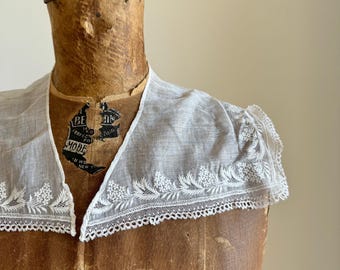 Edwardian Embroidered Collar, French Victorian Collar, Delicate embroidery