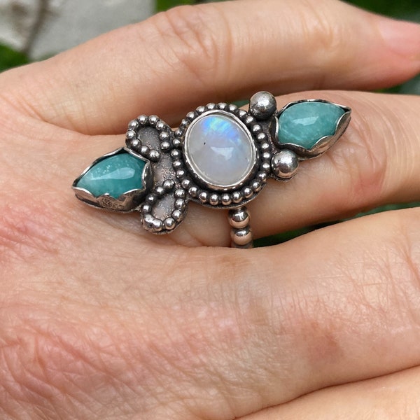 Boho chique statement ring with Moonstone, artisan three stone ring western style cowgirl rings, colorful handmade jewelry spring fashion