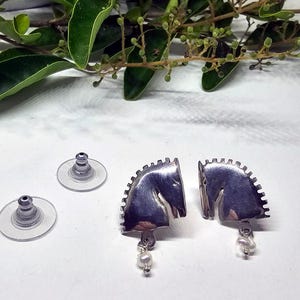 Horse Earrings, Horse Earrings for women, sterling silver, silver horse earrings, sterling horse earrings, horse earrings with pearls