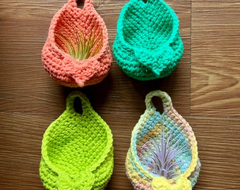 Crochet air plant hanger, crochet plant hanger, plant hanger, plant basket, mini plant hanger