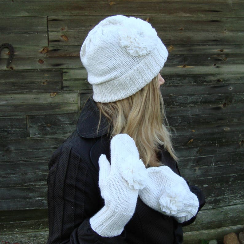 Womens Jewel Brooch Retro Vintage Soft 100/% Wool Cloche Hat Cap Beanie