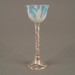 Zeldzaam geëmailleerd likeurglas Wiener Werkstätte Oertel, ontworpen door Dagobert Peche en Josef Hoffmann, circa 1917-1925