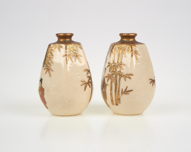 Pair of antique 1900s Japanese satsuma pottery vases