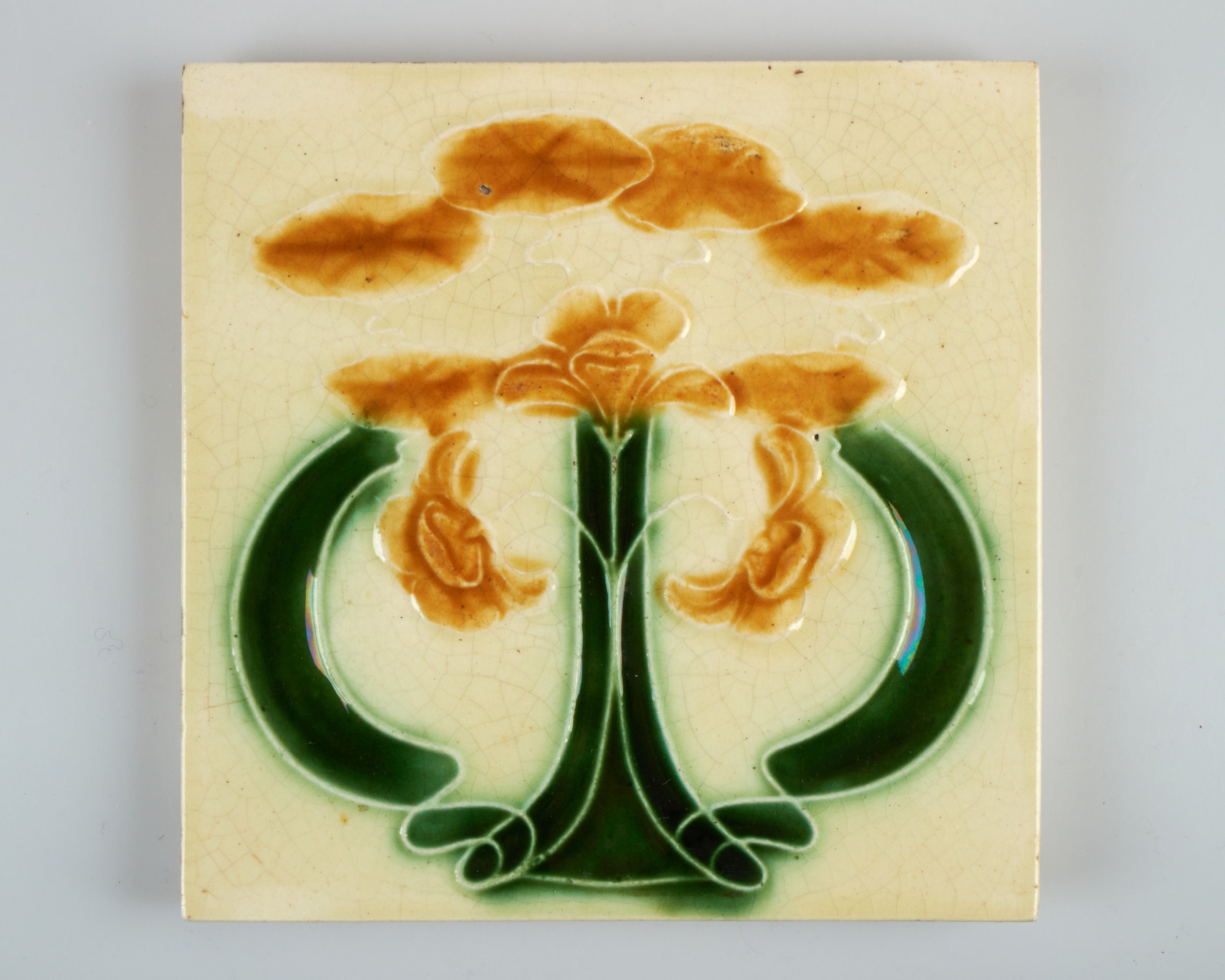 Encrier Porcelaine Et Bronze - Motif Fleur Iris - Style Art Déco / Art Nouveau - XXe