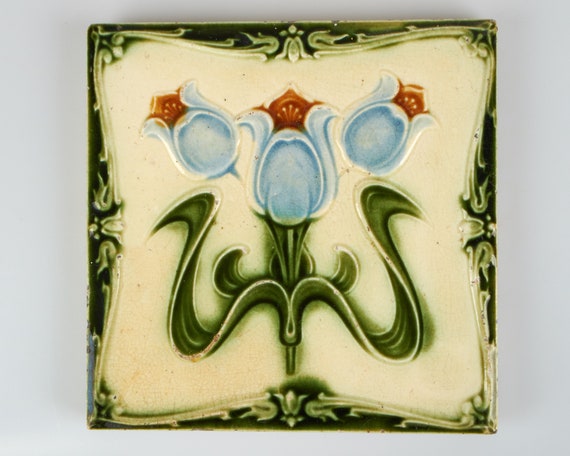 ANTIQUE BOOTE ART NOUVEAU MAJOLICA TILE C1900
