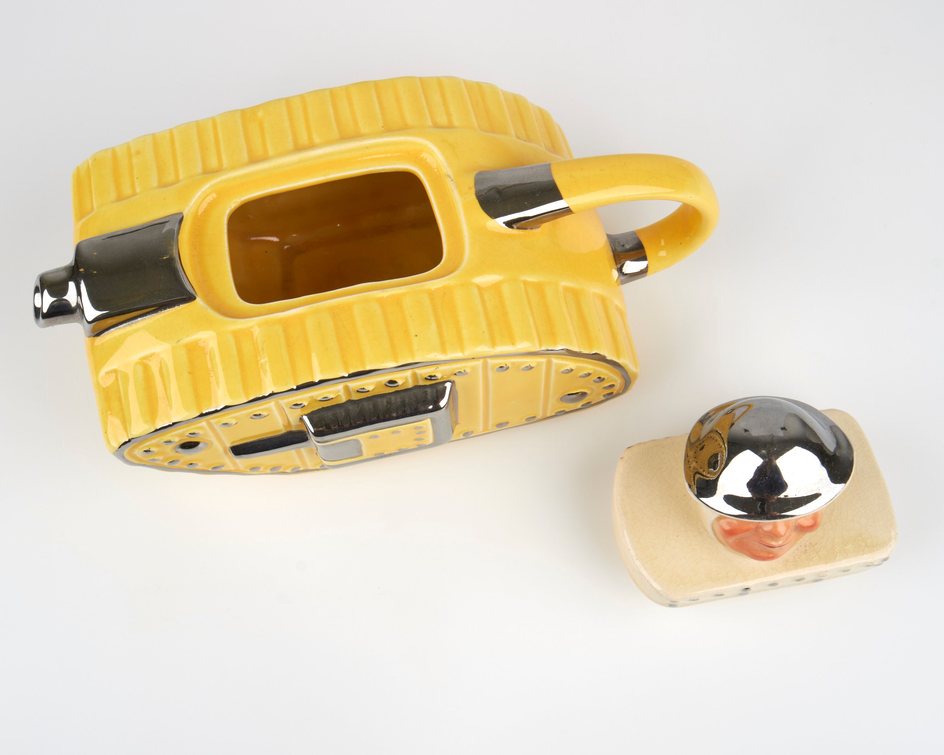 192030s Art Deco Sadler Pottery WW I Tank Teapot Driven by Etsy UK