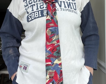 CS Red Art Tie Prize Pin