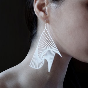 LINES earrings, 3d printed, geometric, minimal, lightweight, art deco, architectural jewelry, contemporary, handmade jewelry