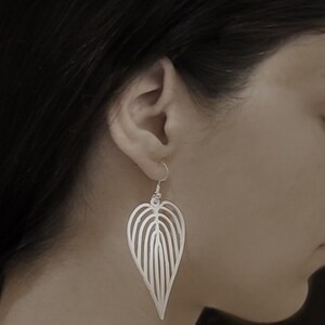 Leaf earrings, 3d printed, geometric, minimal, lightweight, art deco, architectural jewelry, contemporary, handmade jewelry