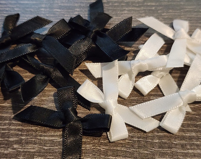 100 x Polyester Bra Bows in white or Black