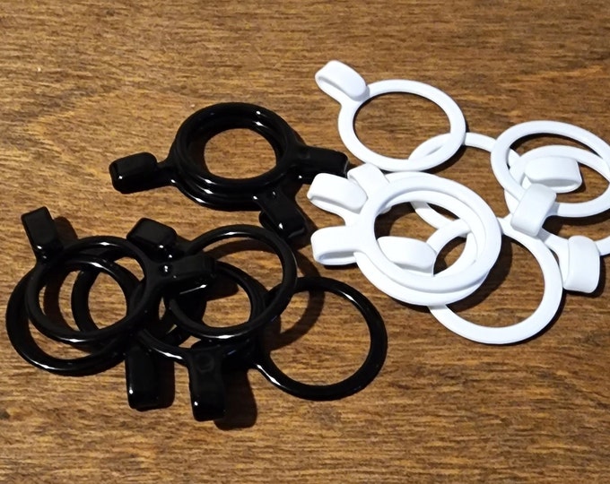 4 x Ring Hooks 15mm in Black or White