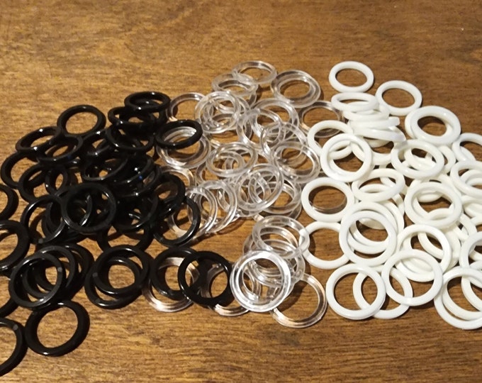 10 x Plastic Rings - Multiple Sizes - Black, Clear or Dye-able White