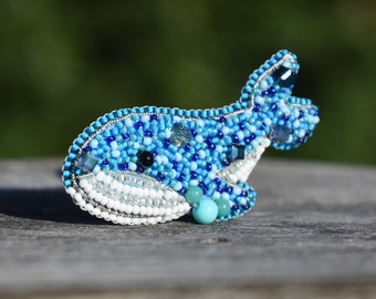Beaded brooch whale pin Embroidery brooch blue Whale accessories Ocean jewelry Nautical Pin Broach beadwork handmade jewelry gift for her