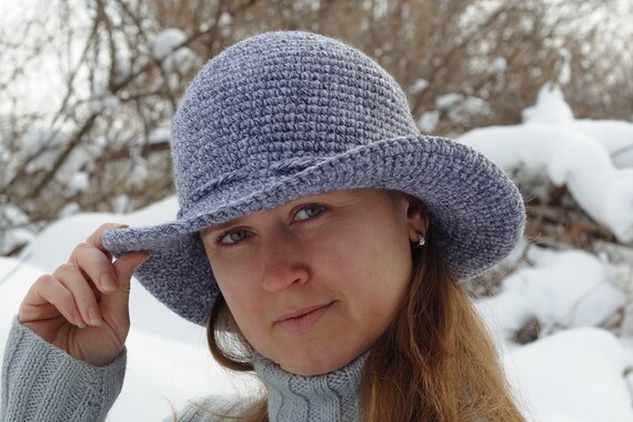wide brim hat winter