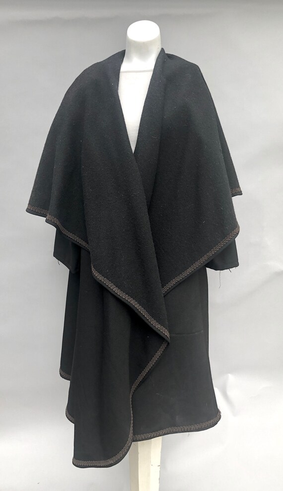Cloak Shawl Coat Victorian Style