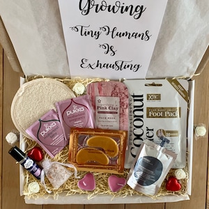 Pregnancy pamper gift - Maternity Mum to be pamper gift, relaxation, New Mum Gift box, pamper hamper, care package