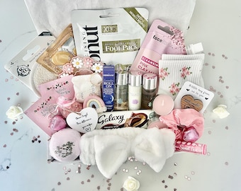 HUG IN A BOX – Spa Gift For Her – Pamper Hamper – Self Care Box – Birthday Gift For Her - New Mum Gift – Care Package – Gift For Her