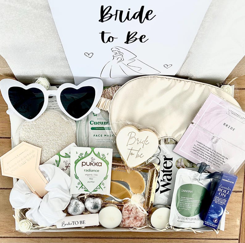 BRIDE TO BE Gift Hamper, Bride Gift, Bride Box, Bridal Shower Gift, Pre ...