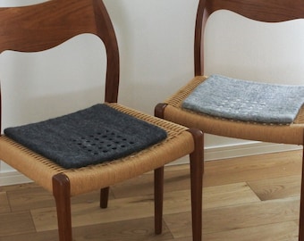 Coussin de chaise en feutre à pois carrés