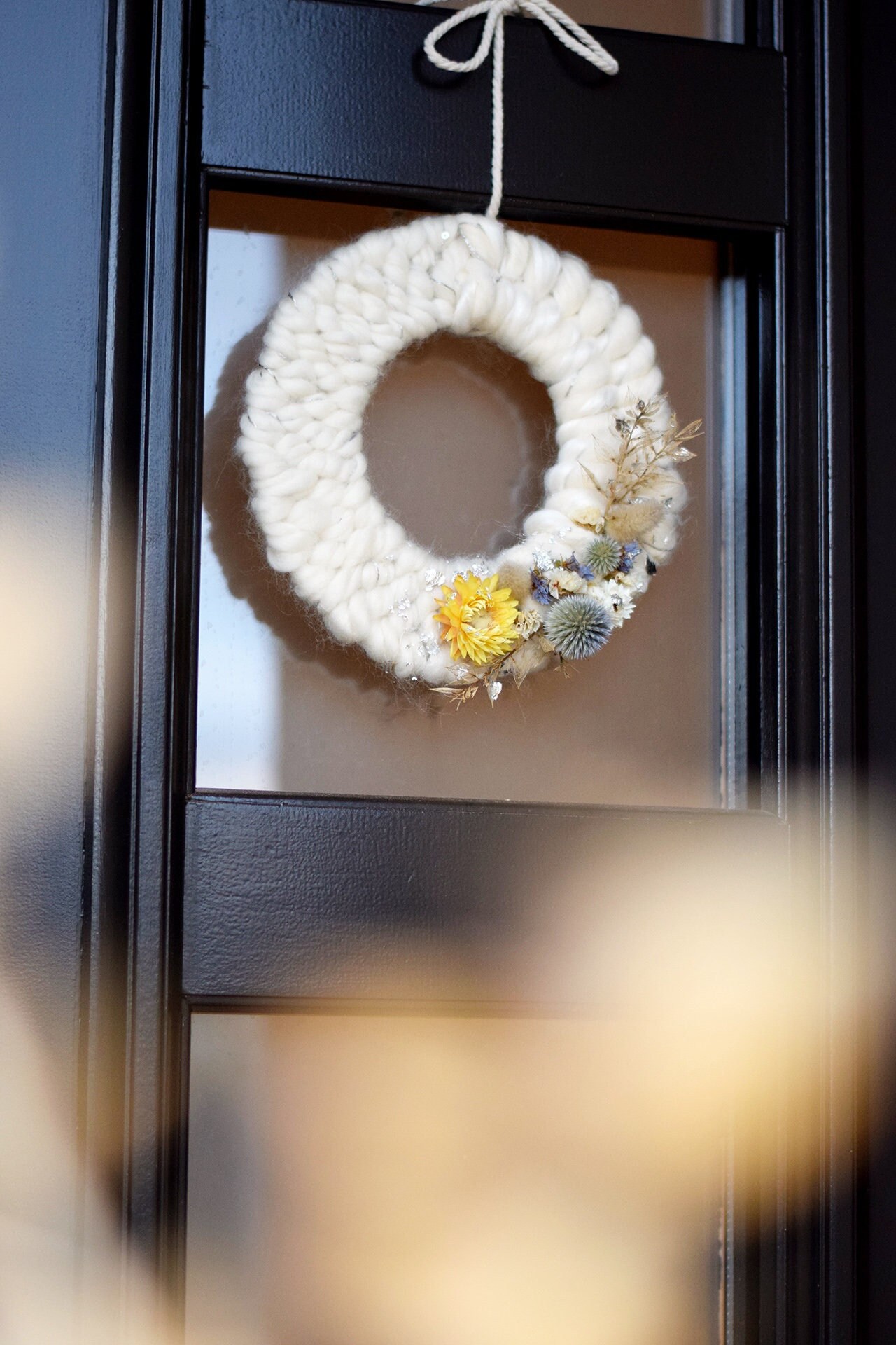 Couronne Fleurie et Tissée à La Main, Tissage Artisanal, Couronne Noël, Fleurs Séchées, Argent, Déco