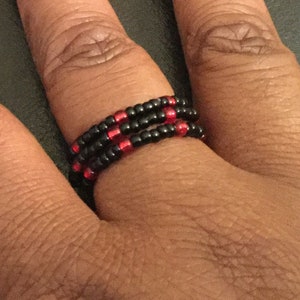 Black and red beaded ring, black and red tangle ring, beaded ring, triple strand ring no metal image 2