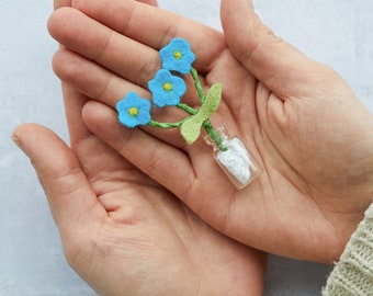Forget me knot flower, forget me not decor, forget me not gift, felt flowers, faux flowers, forget me not stem.