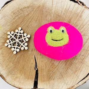 Frog soap, felted frog soap, exfoliating soap, frog gift, felted frog, frog soaps, felted handmade soap, natural wool soap,