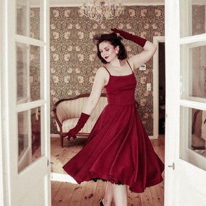 Pin up top prom dress