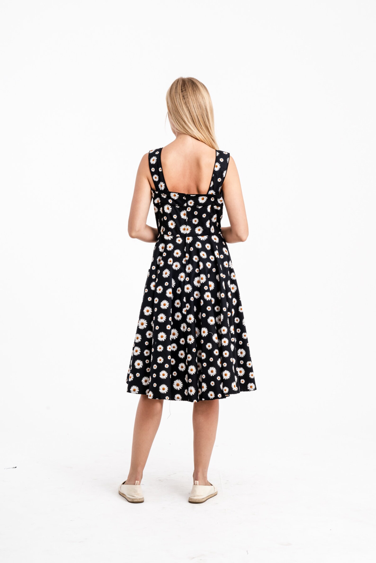 Black Daisy Flower Dress Daisy Dress Summer Dress Vintage Etsy