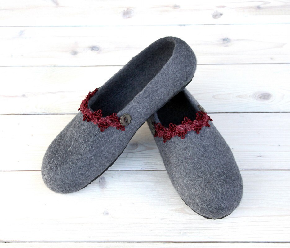 Women House Shoes Felted Wool Slippers Grey and Red Etsy UK