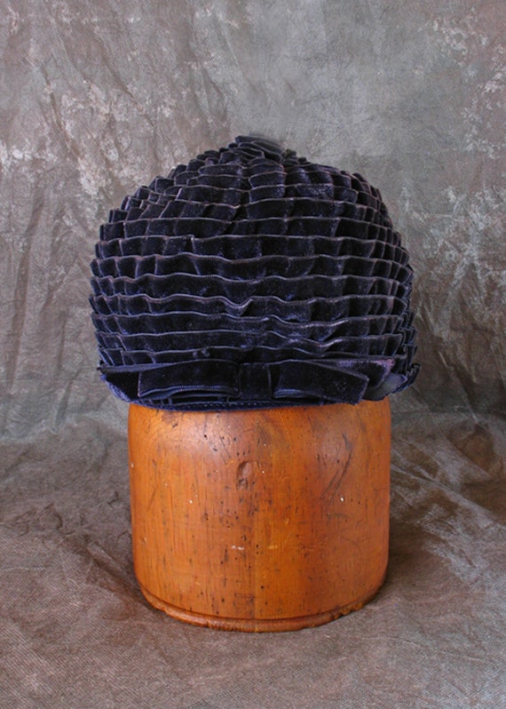 Vintage Ruffled Velvet Ribbon Hat / Navy Blue Tur… - image 4