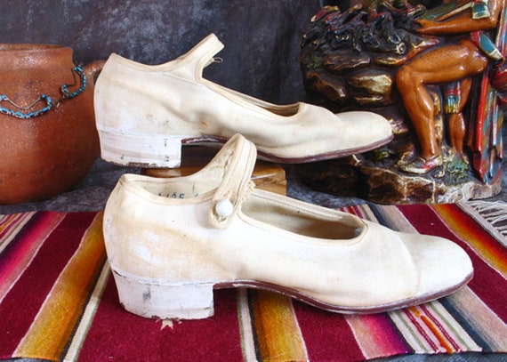 Vintage Girls Mary Jane Shoes / Girls Edwardian C… - image 1