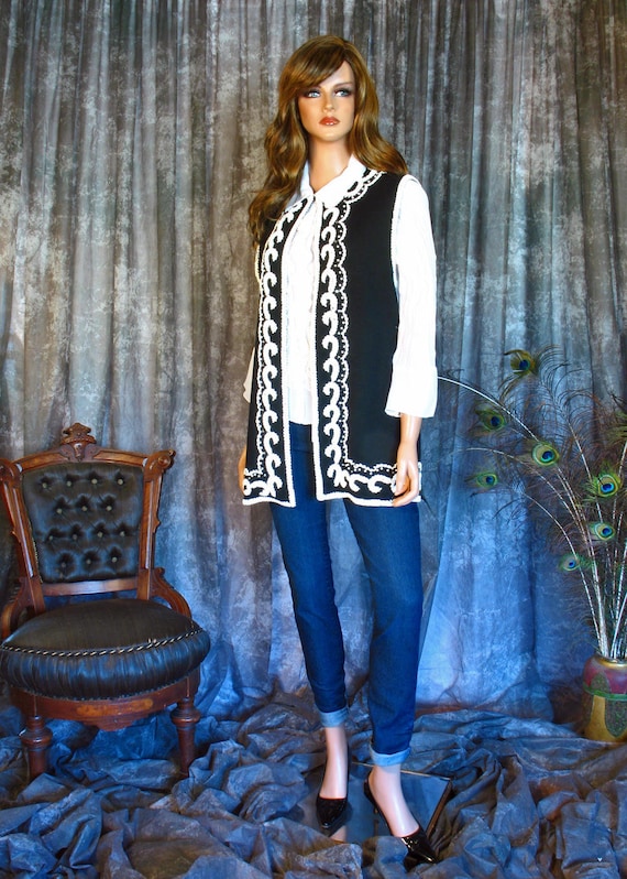 Vintage 1960s Lilli Ann Wool Knit Vest with Rhines