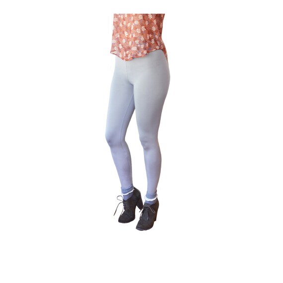 light grey yoga pants